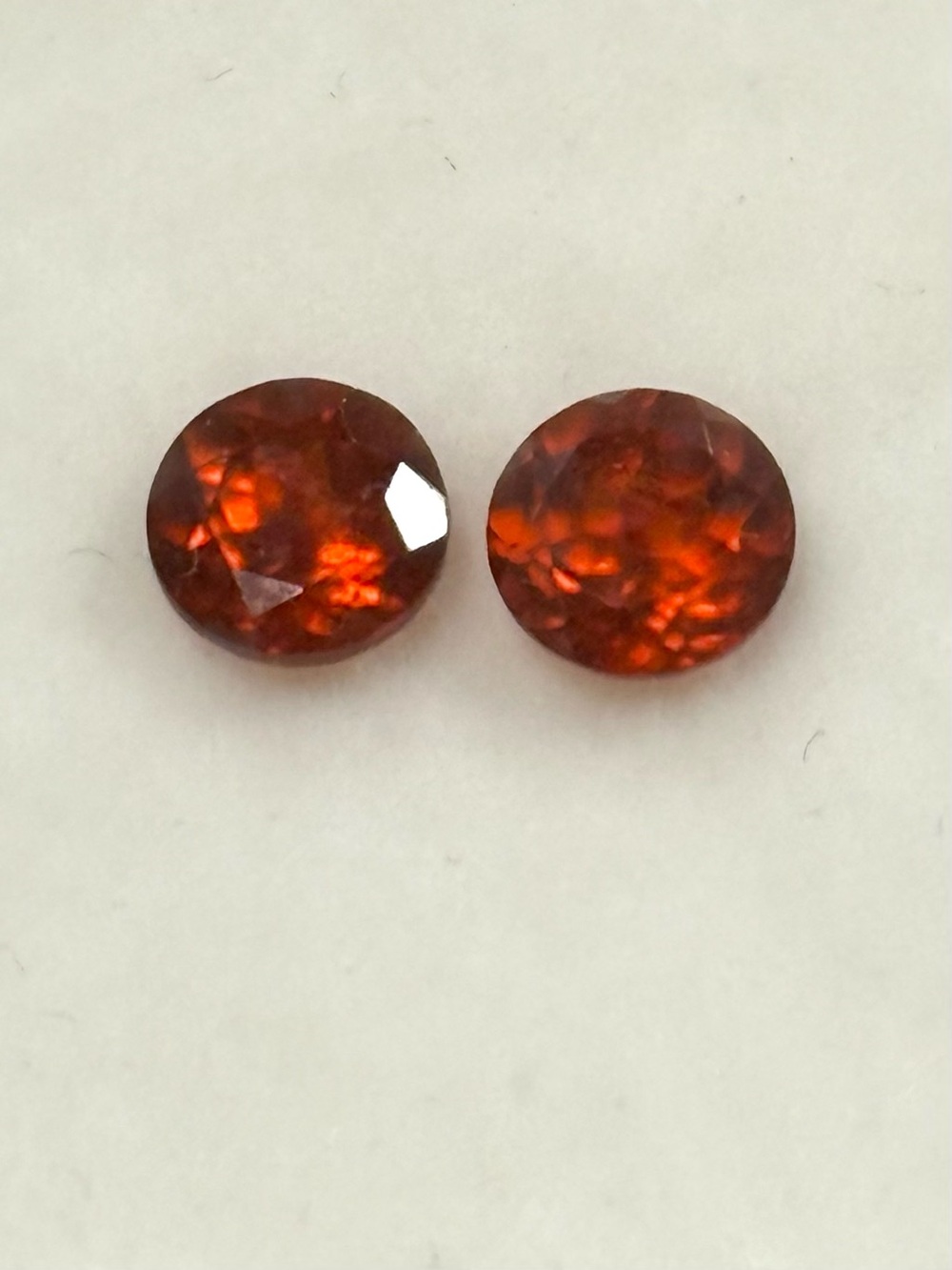 Pair Hessonite Garnet Gemstones 2.0 cts, 6mm Round